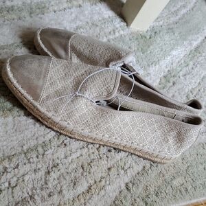 Women's Casual Slip-On Shoes Size 8 1/2